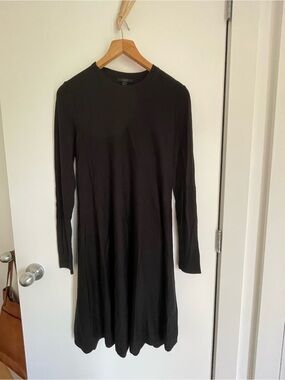 COS Black Long-Sleeve Crew Neck Knit Dress